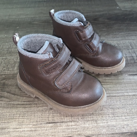 Toddler boy shoe bundle - Picture 3 of 7